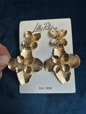 Lilly Pulitzer Blooming For You Earrings Gold Metallic Floral Statement NWT
